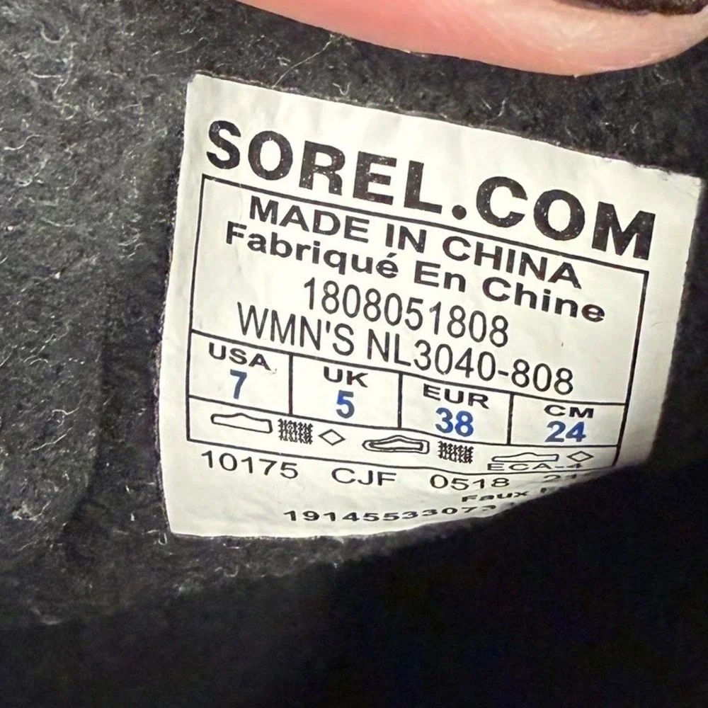 Sorel Explorer Joan Waterproof Winter Boots Red‎ Black NL3040-808 Womens Size 7